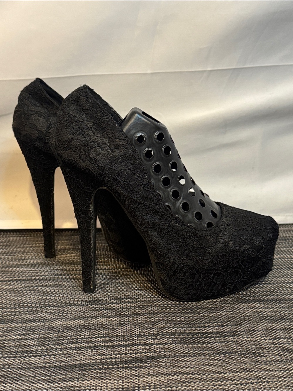 Black Lace Chunky Heel